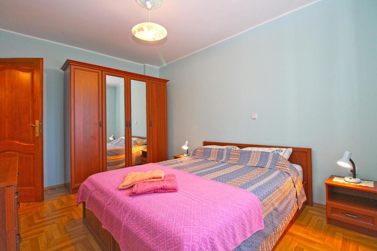 Apartments Veroslava 2159 Pula Exterior photo