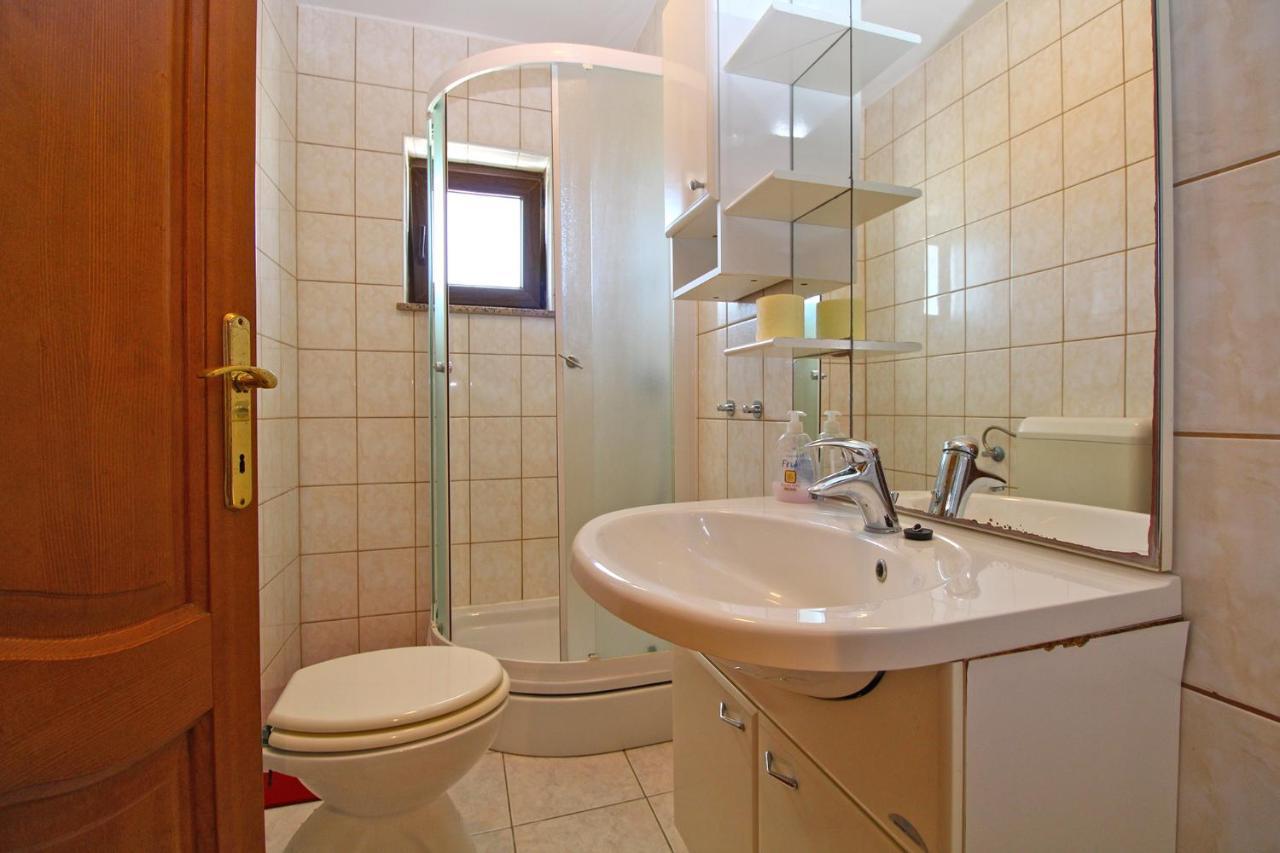 Apartments Veroslava 2159 Pula Exterior photo