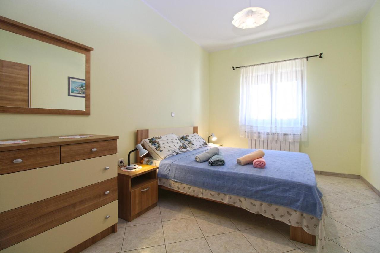 Apartments Veroslava 2159 Pula Exterior photo